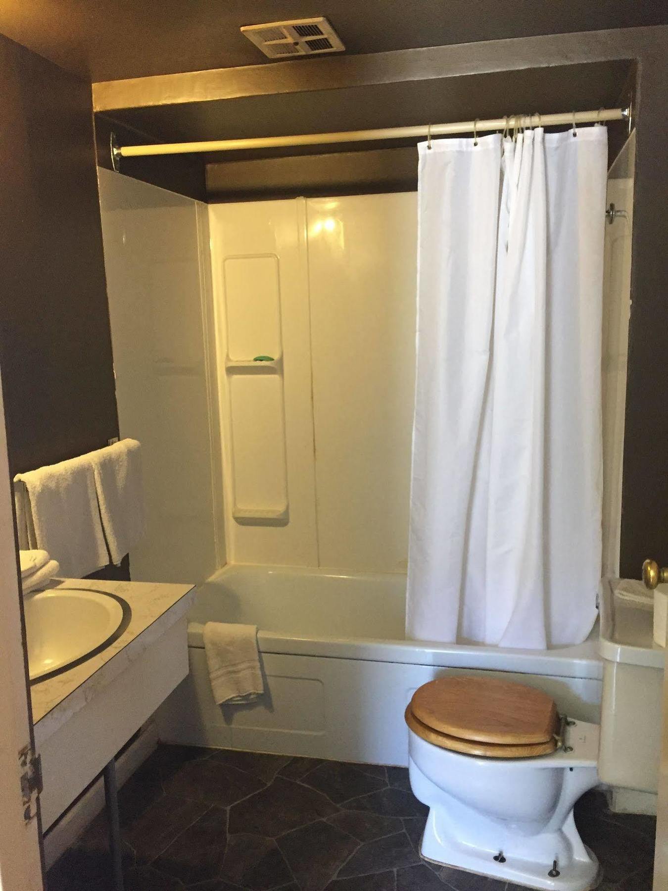 Robbie'S Motel Каш Крийк Екстериор снимка
