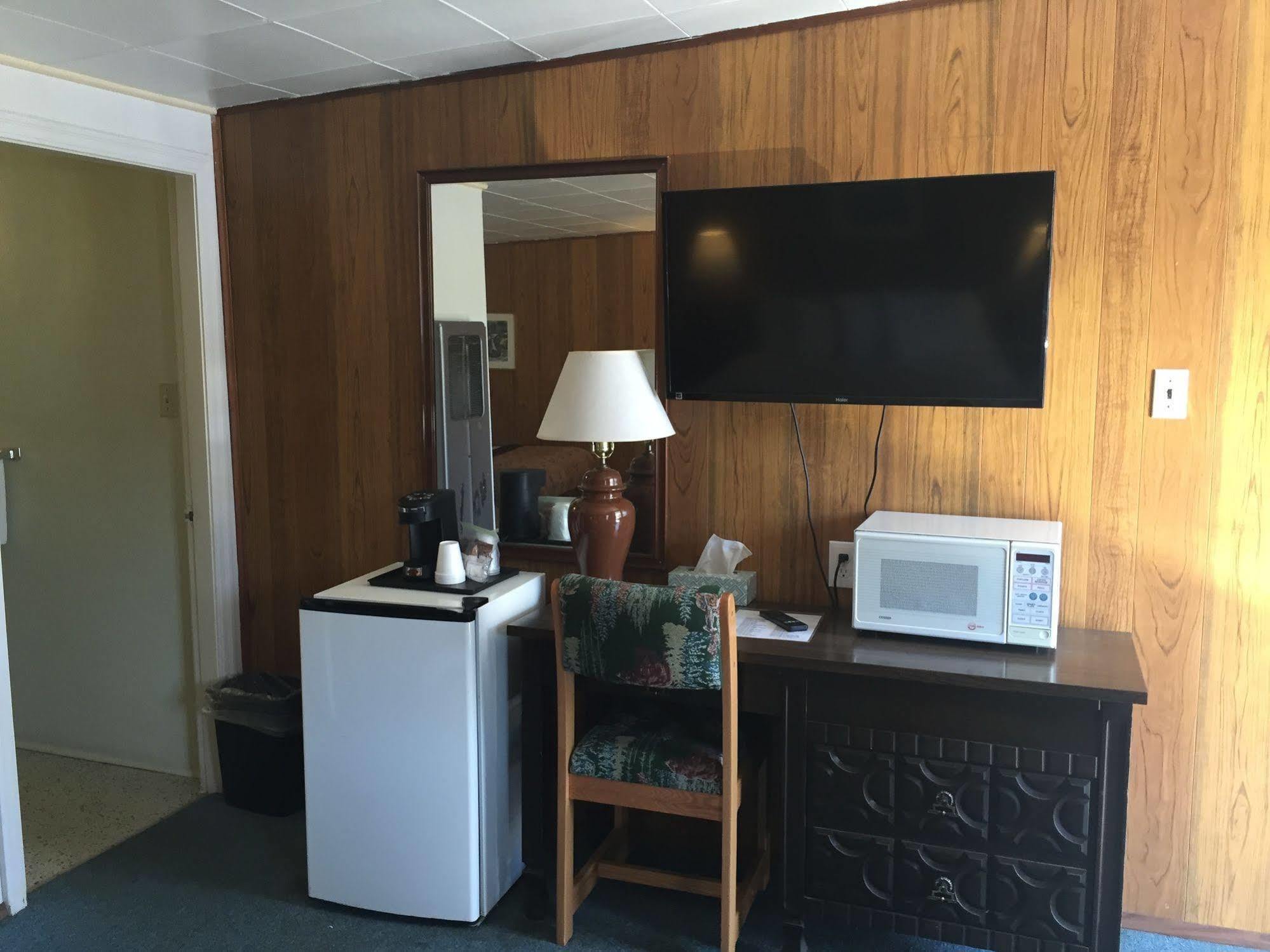 Robbie'S Motel Каш Крийк Екстериор снимка